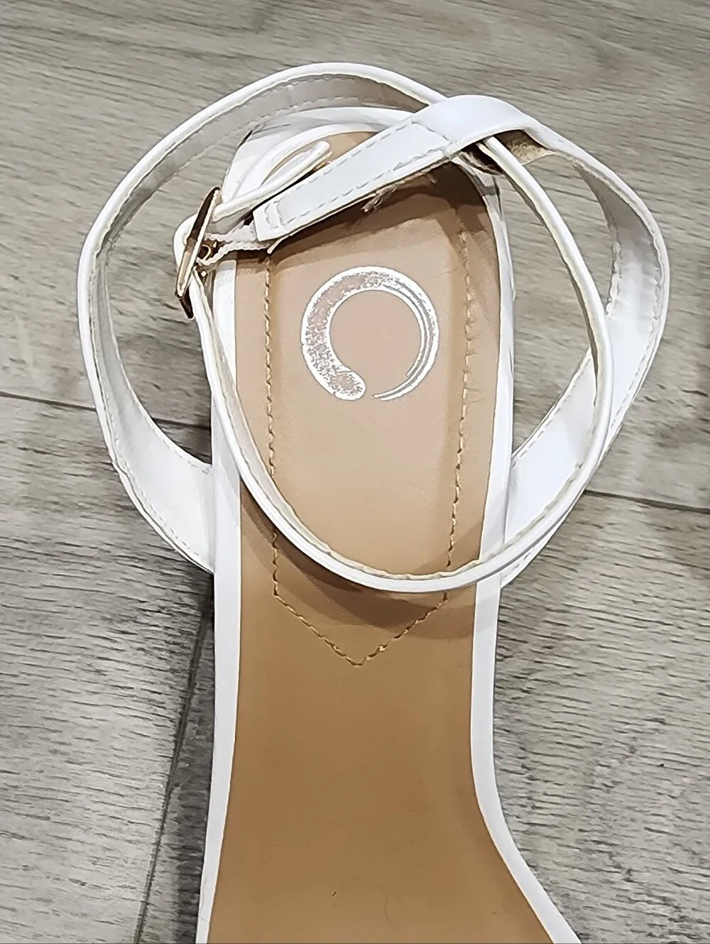 Classic White 3
